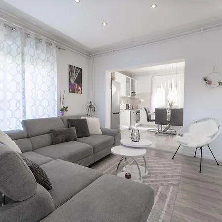 Lana Vidikovac Apartment