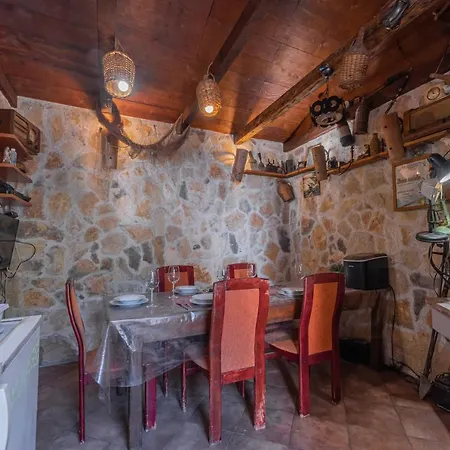 Lana Vidikovac Apartment